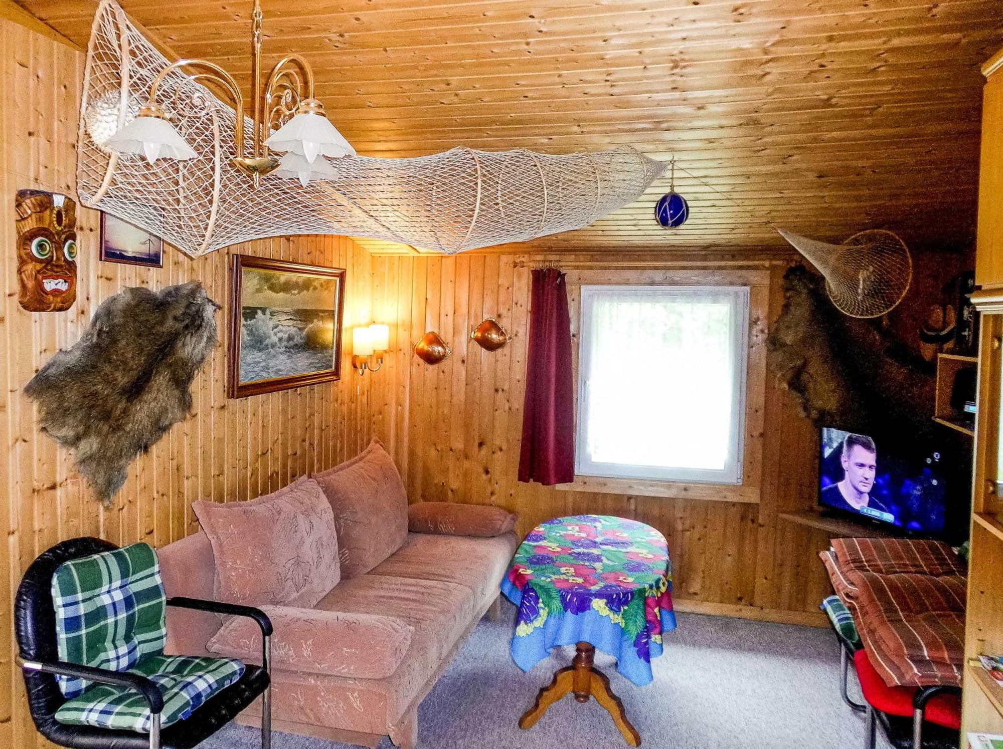Bungalow Und Ferienwohnung Auf Ruegen Kluis エクステリア 写真